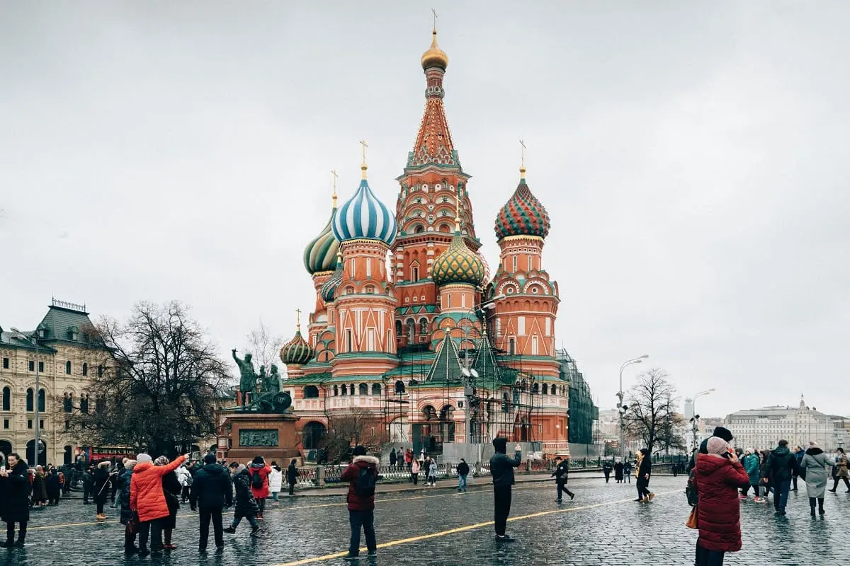 Russie: Plus de visa électronique pour les touristes européens ?