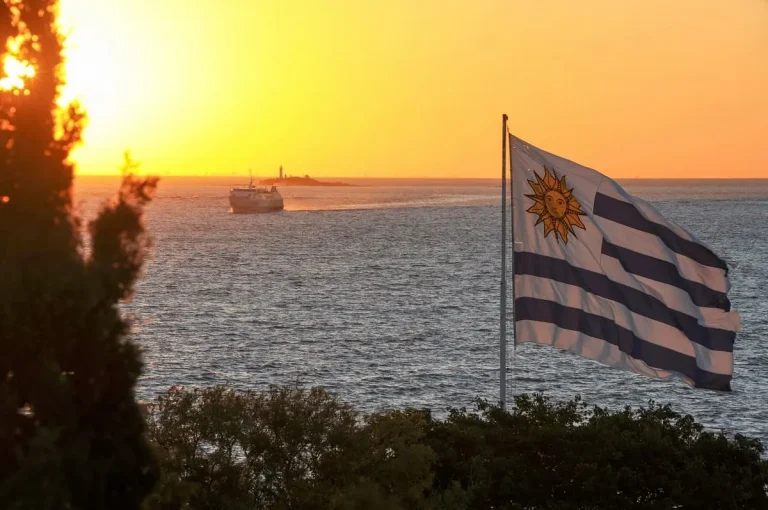 L’Uruguay assouplit ses exigences sanitaires de voyage