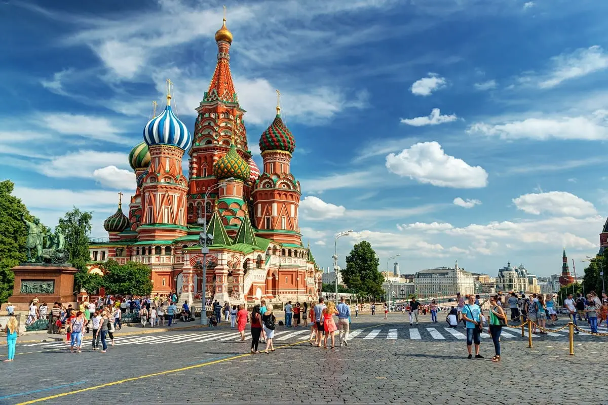La Russie lance son visa électronique pour les voyageurs français et de 55 autres pays