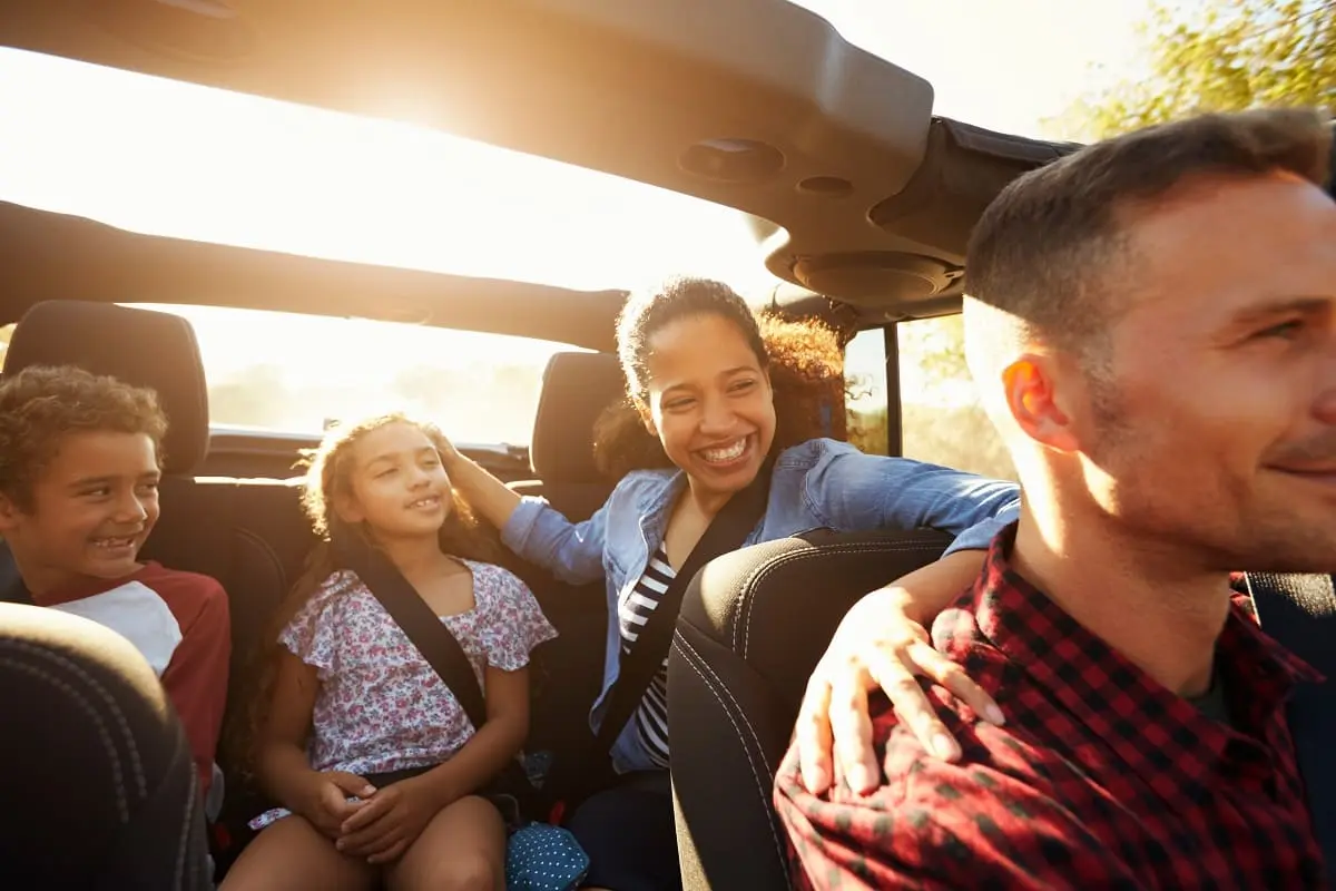 Road trip en famille : activités ludiques pour occuper les enfants pendant le voyage