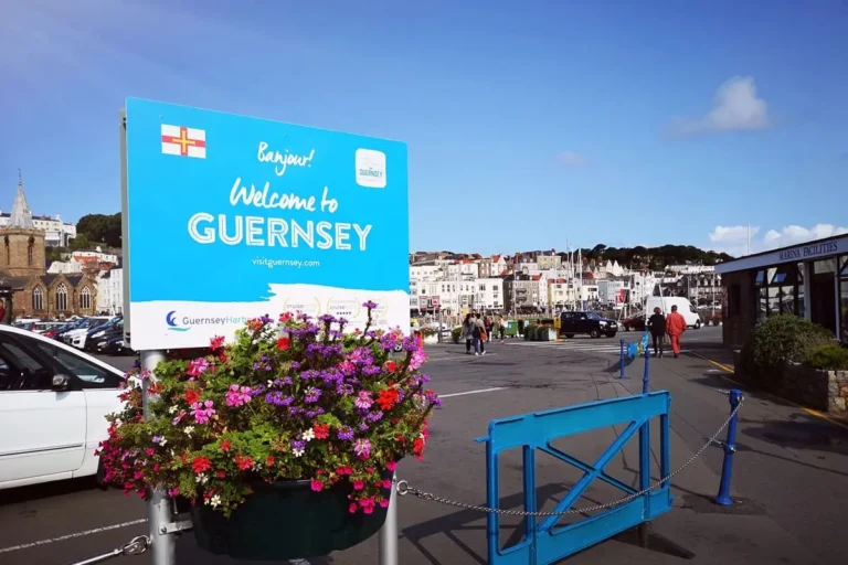L’ETA ne sera pas nécessaire avant fin 2025 pour visiter les îles Anglo-Normandes