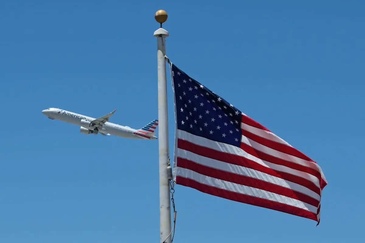 Estados Unidos: viajeros bloqueados en los aeropuertos por una avería en el sistema ESTA