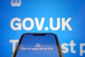 "Pas d’autorisation, pas de voyage" : le Royaume-Uni appliquera pleinement l’ETA en février 2026