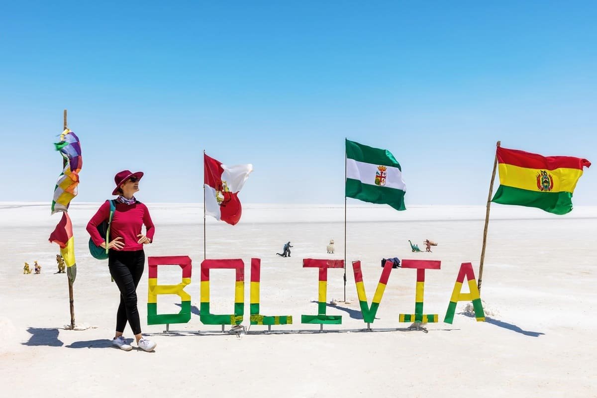 Bolivia lifts visa requirements for eight countries