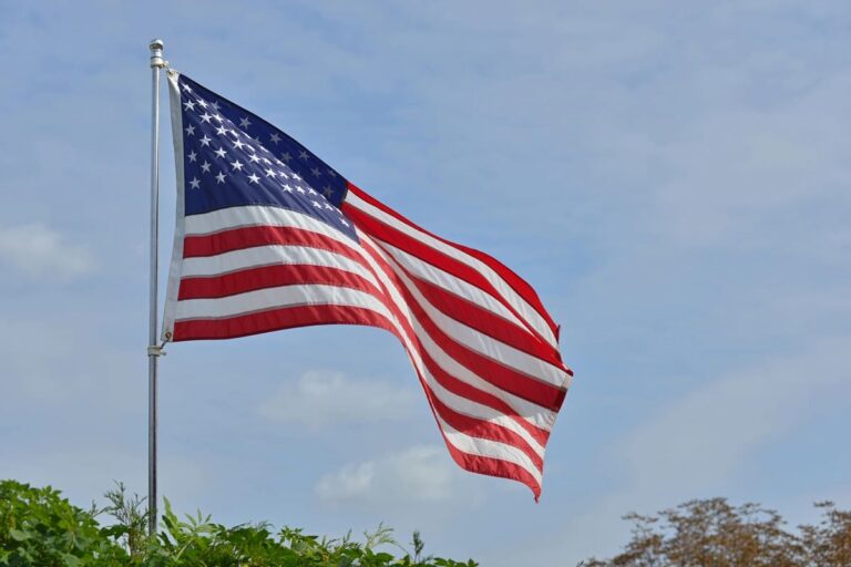 Reforma del ESTA: la embajada de Estados Unidos en Francia confirma el mantenimiento de los trámites actuales y precisa un calendario de las evoluciones previstas