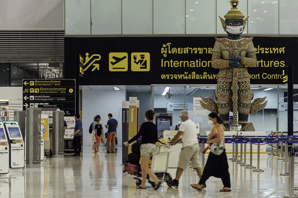 Thailand tightens border health controls over Ebola risk