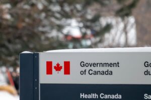 Le Canada suspend temporairement l’entrée des résidents de trois pays touchés par Ebola