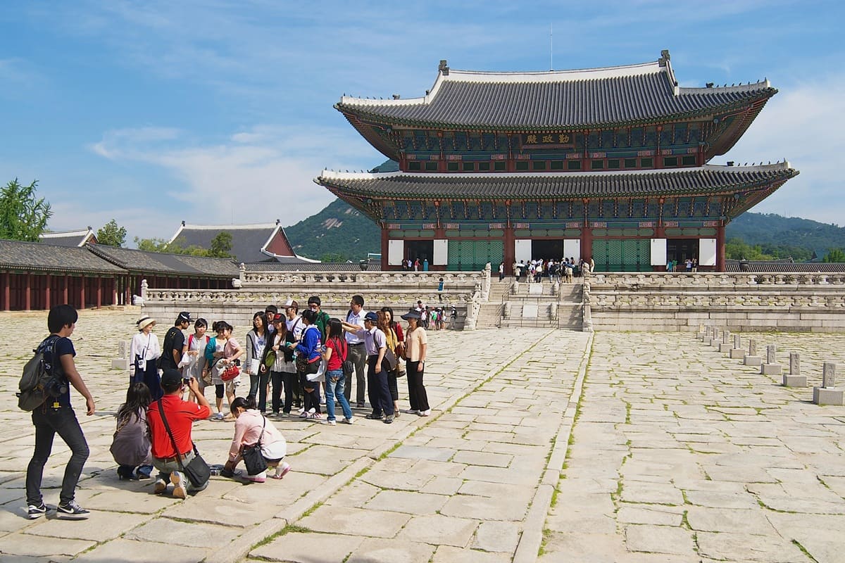 South Korea temporarily waives visas for Indonesian tour groups