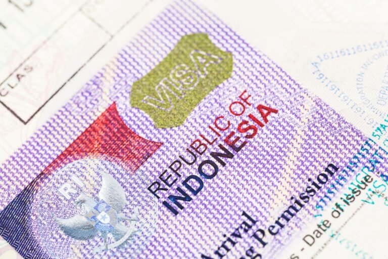 Indonesia: ¿podría revisarse pronto la exención de visado tras varios casos de ciberdelincuencia?