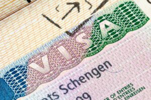 Plus de 10 millions de visas Schengen délivrés en 2025, loin du niveau d’avant-Covid