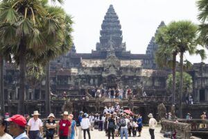 Cambodia’s visa waiver for Chinese tourists takes effect