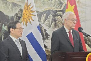 Uruguay prepara una exención de visado para los ciudadanos chinos