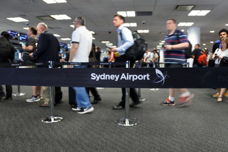 Australia: Digital arrival card to gradually replace paper form